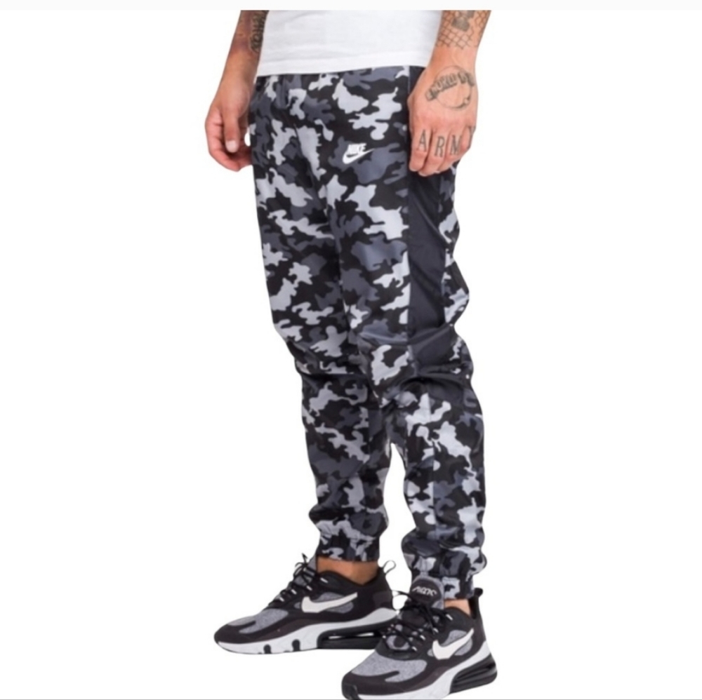 Nike joggers